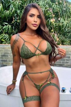 Mónica
